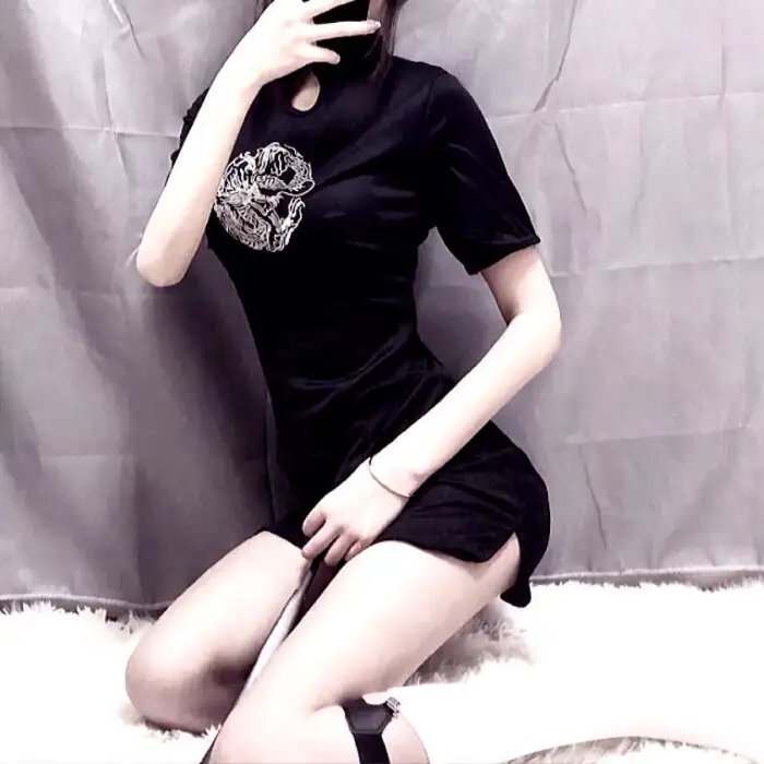 底线 海报